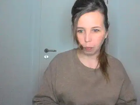 loveis007 online show from March 18, 2025, 9:21 pm