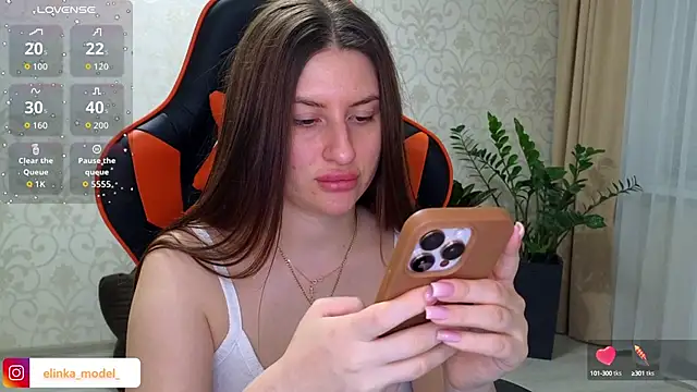 Elishka  online show from October 2, 2025, 7:21 pm