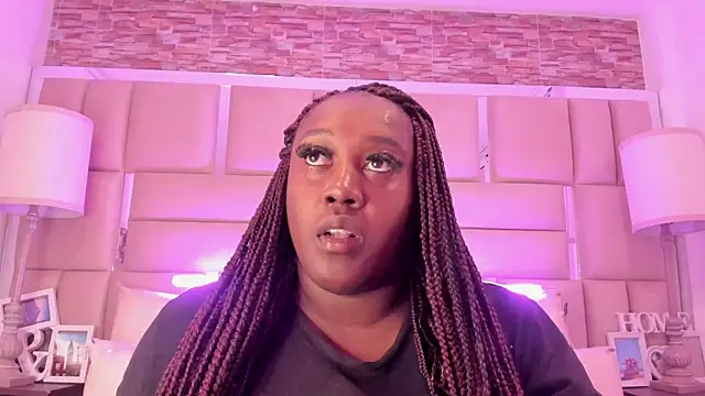 Snapshot of ShaniaBrownn chatting on May 11, 2026, 7:33 pm ShaniaBrownn online show from May 11, 2026, 7:33 pm