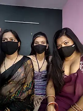 cutee  crazy online show from March 15, 2026, 12:33 pm