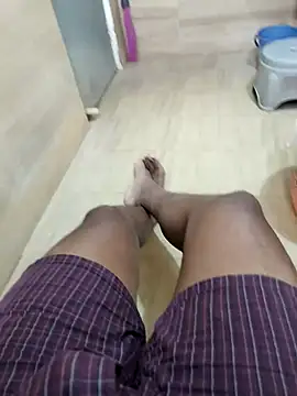 mkmony online show from October 29, 2025, 10:28 am