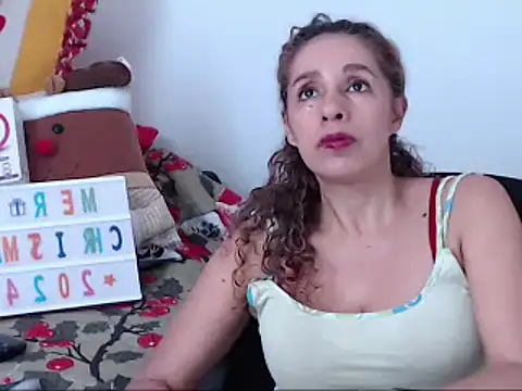 perlahotboobs online show from December 25, 2024, 8:39 pm