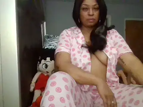 Snapshot of MSweetLindaParks chatting on February 1, 2025, 7:47 am MSweetLindaParks online show from February 1, 2025, 7:47 am