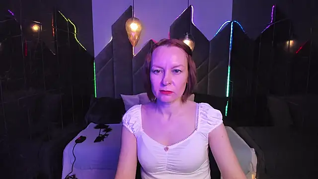 NikaGentle online show from November 29, 2025, 5:43 am