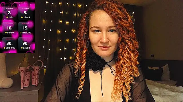 AgnesGraham online show from December 21, 2024, 2:37 pm