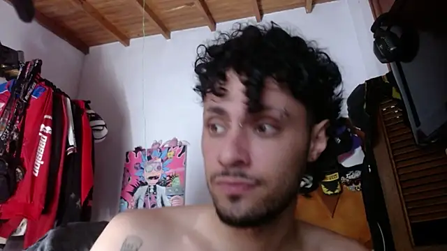 Snapshot of Apolo_S chatting on June 10, 2026, 5:28 am Apolo S online show from June 10, 2026, 5:28 am