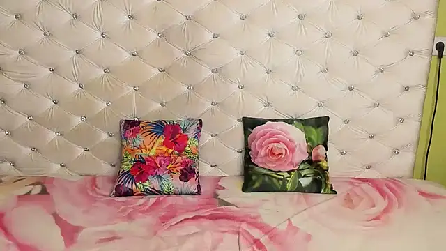 DoraMay online show from March 17, 2025, 8:09 pm