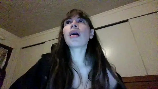 petitedoll29 online show from December 24, 2024, 2:43 am