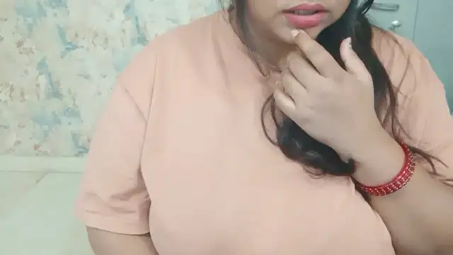 Snapshot of yoursnishaa chatting on February 8, 2026, 11:46 am yoursnishaa online show from February 8, 2026, 11:46 am