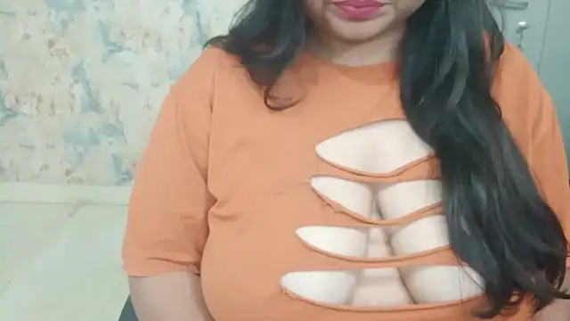 Snapshot of yoursnishaa chatting on February 10, 2026, 11:36 am yoursnishaa online show from February 10, 2026, 11:36 am