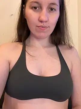 Snapshot of Nicole-Ray chatting on January 20, 2025, 10:04 pm Nicole-Ray online show from January 20, 2025, 10:04 pm