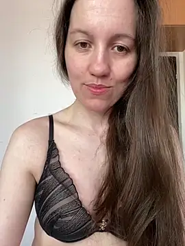 Nicole-Ray online show from April 21, 2026, 7:58 am