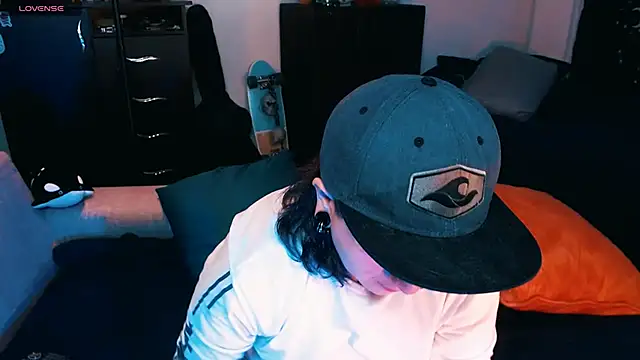 Marieblueeyes online show from October 1, 2025, 2:28 am