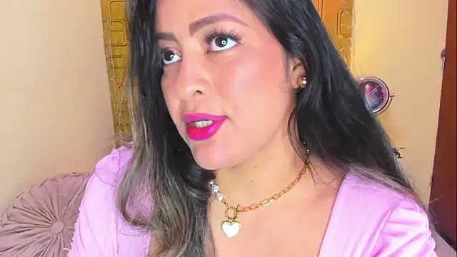 Julia Haye online show from March 13, 2026, 1:12 am