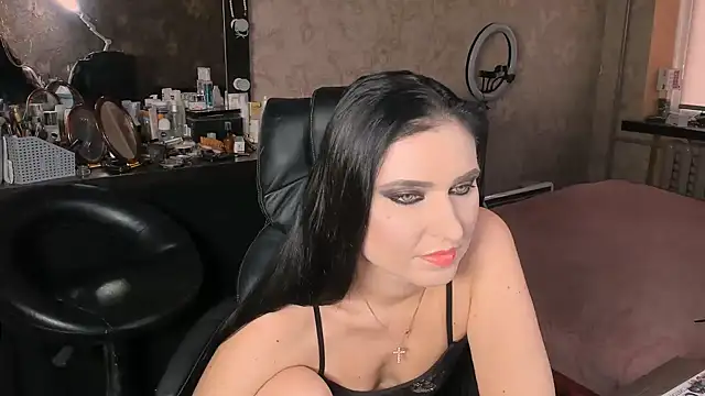 Snapshot of Miss_Poison chatting on November 5, 2025, 8:58 am Miss Poison online show from November 5, 2025, 8:58 am