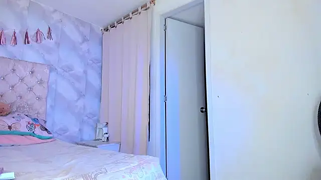 KatalinaMillan online show from January 5, 2025, 1:35 am