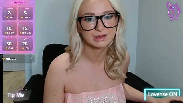 chelseablonde online show from November 13, 2025, 3:55 pm