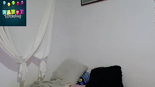 Alexandrasaenz online show from December 22, 2025, 2:08 am