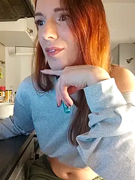 clara-francaise online show from December 19, 2025, 5:09 pm