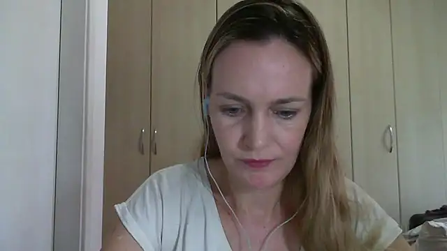 Snapshot of Annylove1 chatting on January 30, 2025, 10:50 am Annylove1 online show from January 30, 2025, 10:50 am