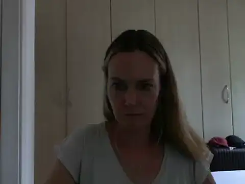 Snapshot of Annylove1 chatting on January 31, 2025, 1:23 pm Annylove1 online show from January 31, 2025, 1:23 pm