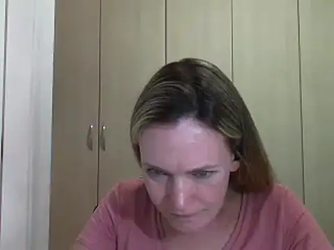 Snapshot of Annylove1 chatting on February 11, 2025, 6:01 pm Annylove1 online show from February 11, 2025, 6:01 pm