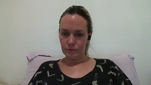 Snapshot of Annylove1 chatting on February 16, 2025, 11:59 pm Annylove1 online show from February 16, 2025, 11:59 pm