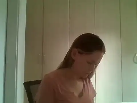 Snapshot of Annylove1 chatting on March 6, 2025, 10:52 am Annylove1 online show from March 6, 2025, 10:52 am