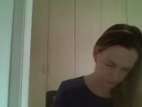 Snapshot of Annylove1 chatting on March 14, 2025, 10:39 am Annylove1 online show from March 14, 2025, 10:39 am