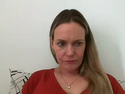 Snapshot of Annylove1 chatting on March 19, 2025, 2:02 pm Annylove1 online show from March 19, 2025, 2:02 pm