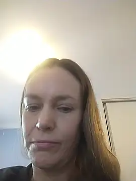 Snapshot of Annylove1 chatting on October 10, 2025, 10:58 am Annylove1 online show from October 10, 2025, 10:58 am