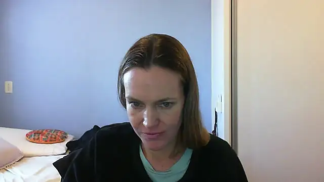 Snapshot of Annylove1 chatting on October 14, 2025, 10:49 am Annylove1 online show from October 14, 2025, 10:49 am