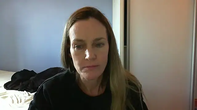 Snapshot of Annylove1 chatting on October 20, 2025, 3:45 pm Annylove1 online show from October 20, 2025, 3:45 pm