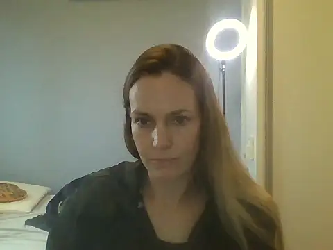 Snapshot of Annylove1 chatting on October 30, 2025, 10:49 am Annylove1 online show from October 30, 2025, 10:49 am