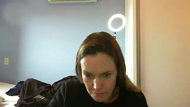 Snapshot of Annylove1 chatting on November 10, 2025, 10:47 am Annylove1 online show from November 10, 2025, 10:47 am