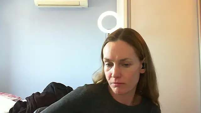 Snapshot of Annylove1 chatting on November 11, 2025, 3:56 pm Annylove1 online show from November 11, 2025, 3:56 pm