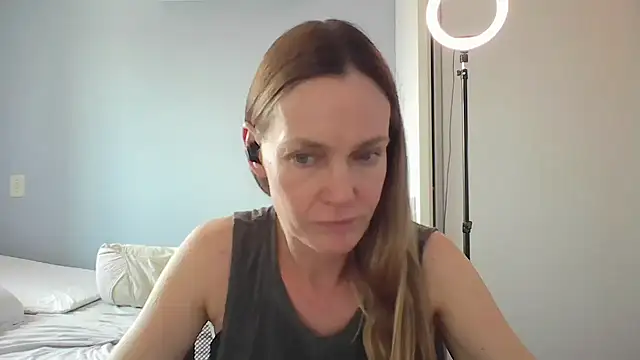 Annylove1 online show from December 22, 2025, 3:53 pm