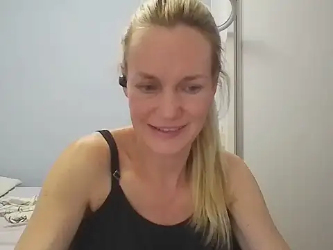 Annylove1 online show from January 7, 2026, 12:13 am