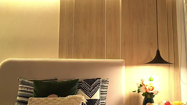 KalaBeckett  online show from April 9, 2026, 7:19 pm