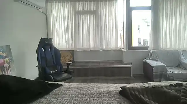 ALPHANDRE online show from March 1, 2025, 2:44 pm