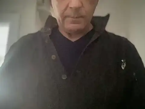 Snapshot of ALPHANDRE chatting on March 6, 2026, 8:11 am ALPHANDRE online show from March 6, 2026, 8:11 am