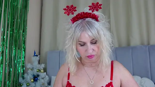 Barbie Blond  online show from December 27, 2024, 2:33 pm