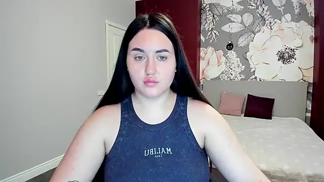 Roxie Bradley online show from February 9, 2026, 7:01 am