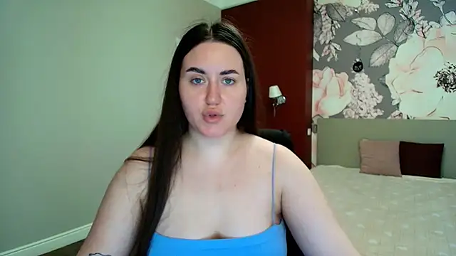 Roxie Bradley online show from April 9, 2026, 5:40 am