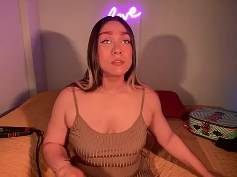 Im sophiie online show from January 31, 2025, 5:51 am