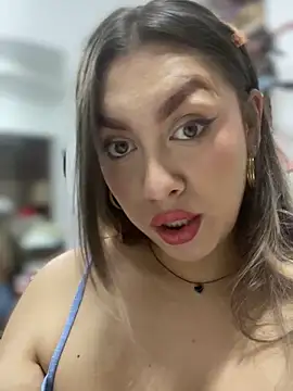 Im sophiie online show from March 16, 2025, 6:20 am