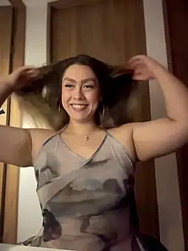 Im sophiie online show from April 10, 2026, 6:29 am