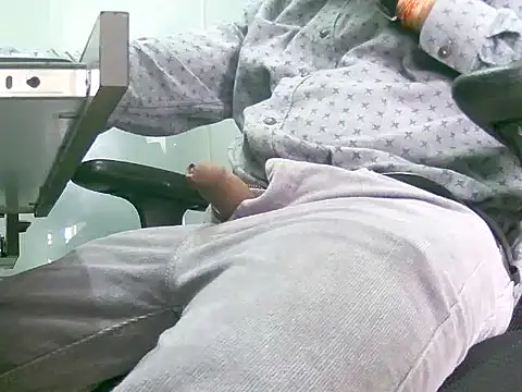 kavipanty online show from April 4, 2026, 5:16 am