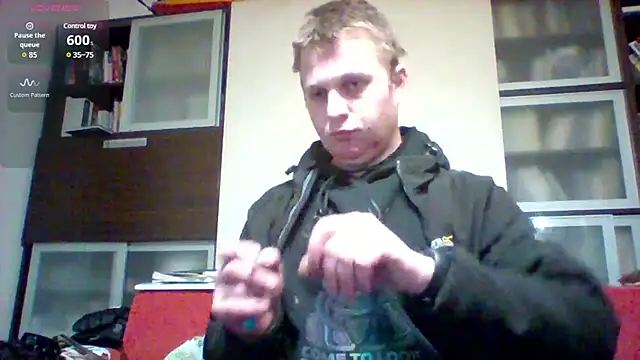 Snapshot of Matttthees chatting on December 29, 2024, 7:00 pm Matttthees online show from December 29, 2024, 7:00 pm