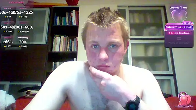 Snapshot of Matttthees chatting on January 2, 2025, 4:02 pm Matttthees online show from January 2, 2025, 4:02 pm